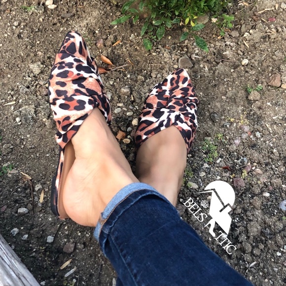 Leopard knot Pointed Toe Slip On Flat Mules - Picture 4 of 5